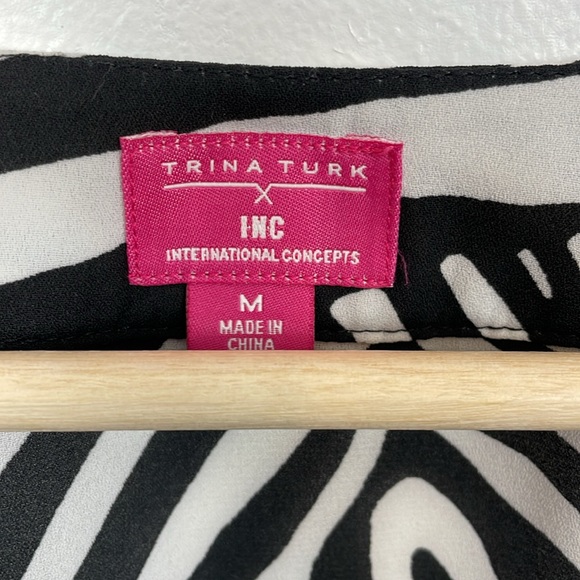 Trina Turk X Inc Zebra Print Tunic Top Pullover V Neck Kimono Sleeve Womens M - Picture 9 of 9